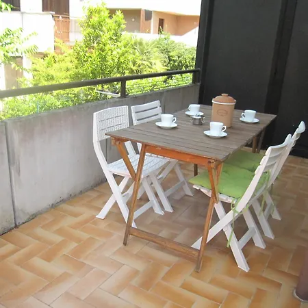 Apartament Pesci *